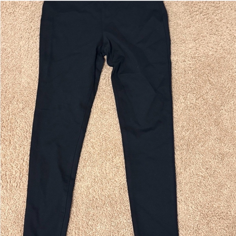 Woman’s Ana Black Leggings, size medium